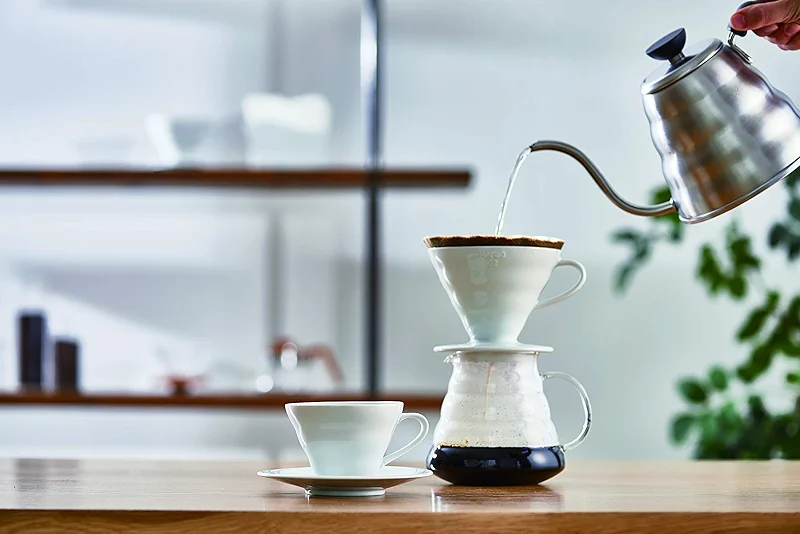 HARIO V60 Dripper 02 White — image 4